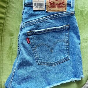 Levi's Original Fit High Rise Women's Shorts Size 28